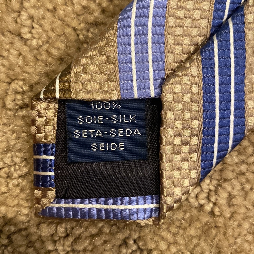 Faconnable Tie View 2